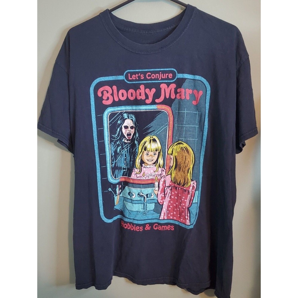 Creepy Co Large Graphic Tee Horror Thriller Bloody Mary